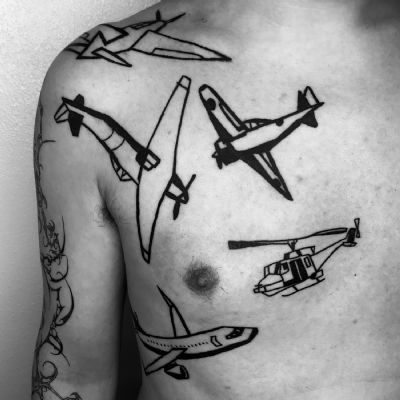 aerei aereo guerra boeing elicottero petto spalla tatuaggio tattoo tatuatore aerei aereo guerra boeing elicottero petto spalla tatuaggio tattoo tatuatore