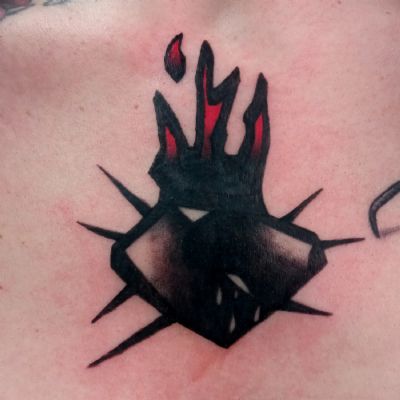 cuore sacro vergine nero fiamme spine spade coverup tatuaggio tattoo tatuatore cuore sacro vergine nero fiamme spine spade coverup tatuaggio tattoo tatuatore